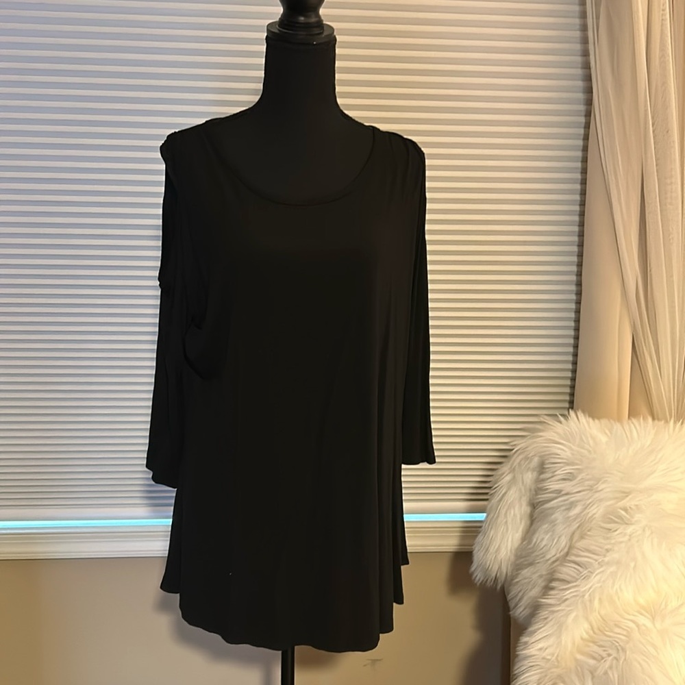 Shoulder Cut Out Black Tunic
